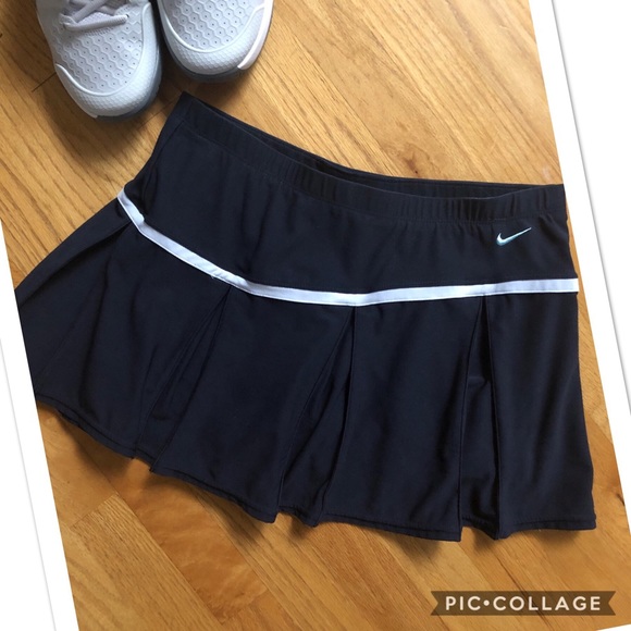 Nike Dresses & Skirts - Nike Dri-fit Pleated Swing skirt - tennis/running Nike Dresses & Skirts - Nike Dri-fit Pleated Swing skirt - tennis/running